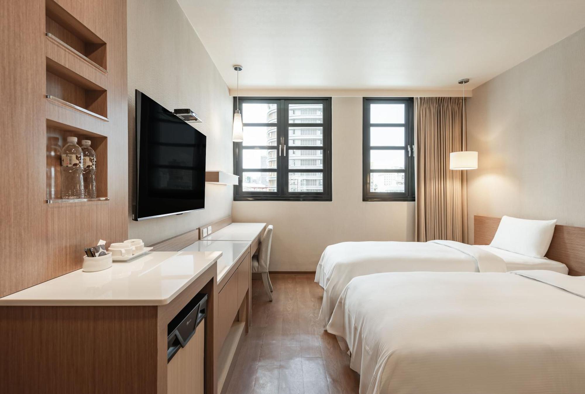 Kindness Hotel - Kaohsiung Main Station Phòng bức ảnh