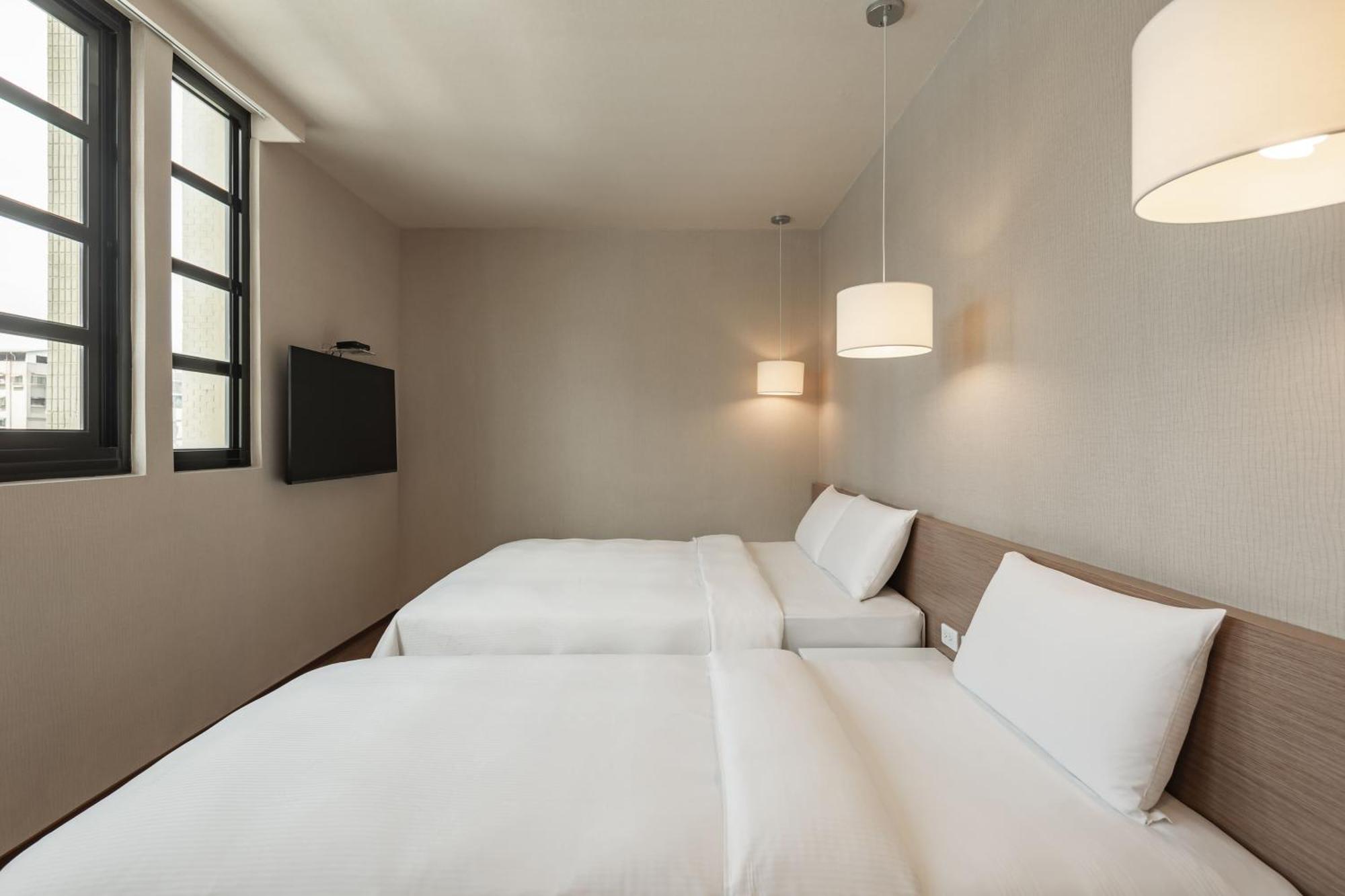 Kindness Hotel - Kaohsiung Main Station Phòng bức ảnh