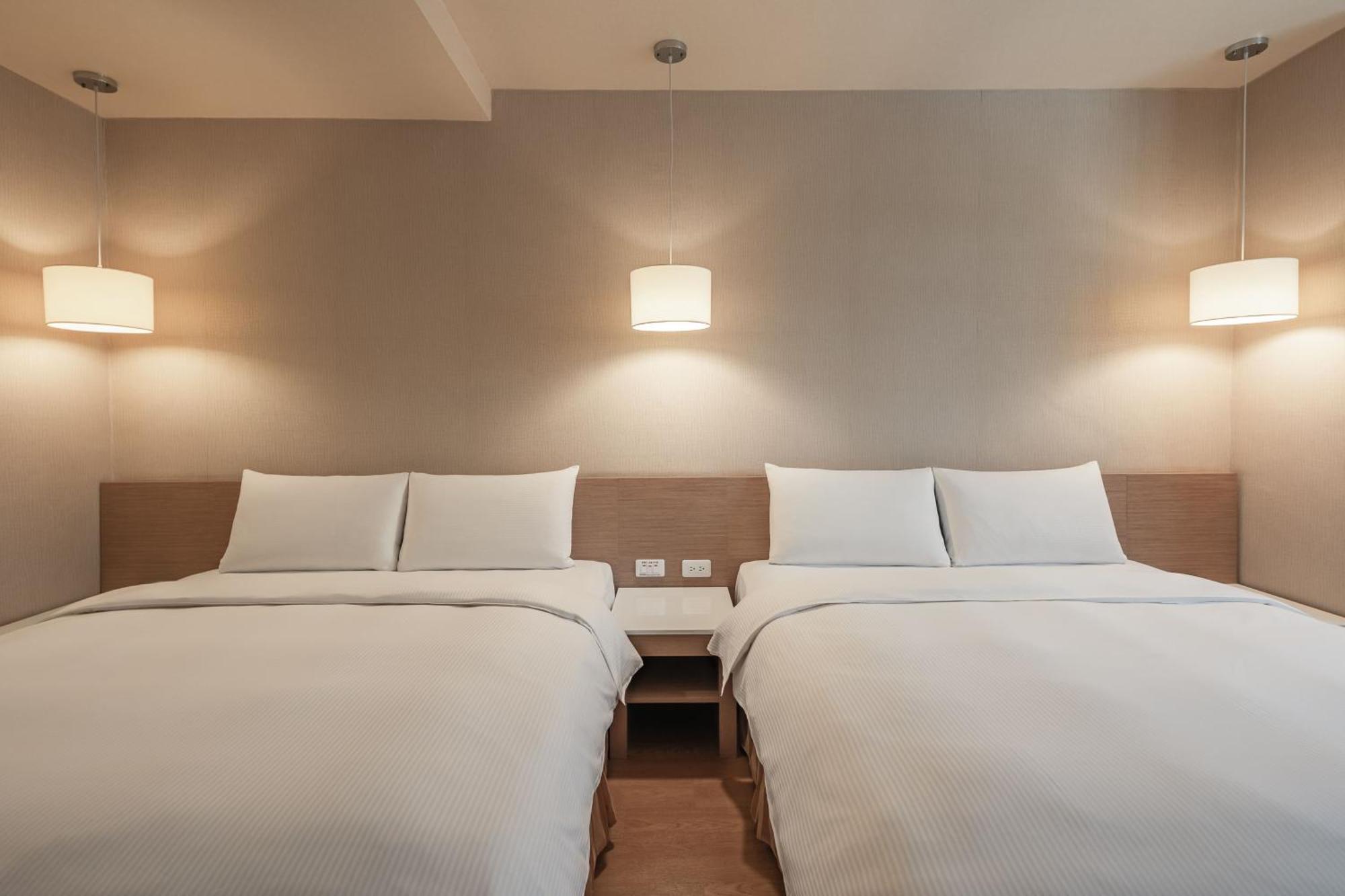 Kindness Hotel - Kaohsiung Main Station Phòng bức ảnh