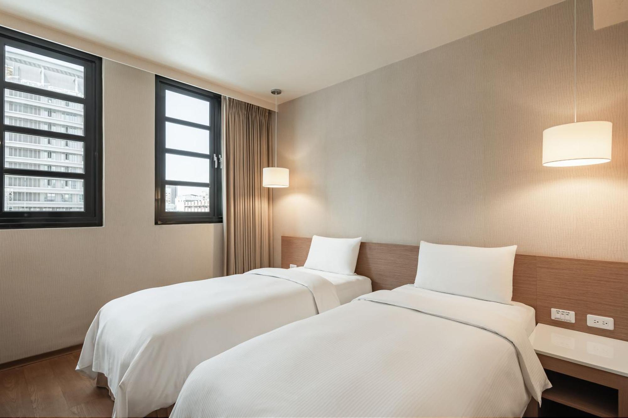 Kindness Hotel - Kaohsiung Main Station Phòng bức ảnh
