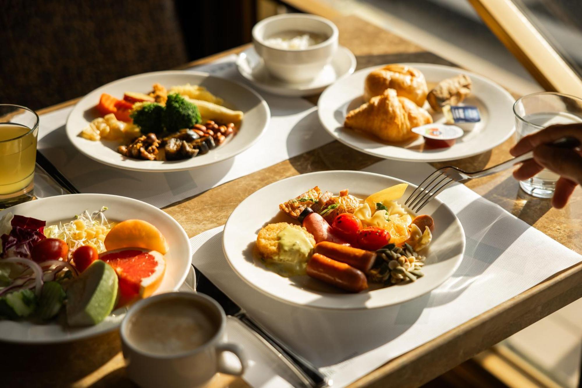 Kindness Hotel - Kaohsiung Main Station Ngoại thất bức ảnh