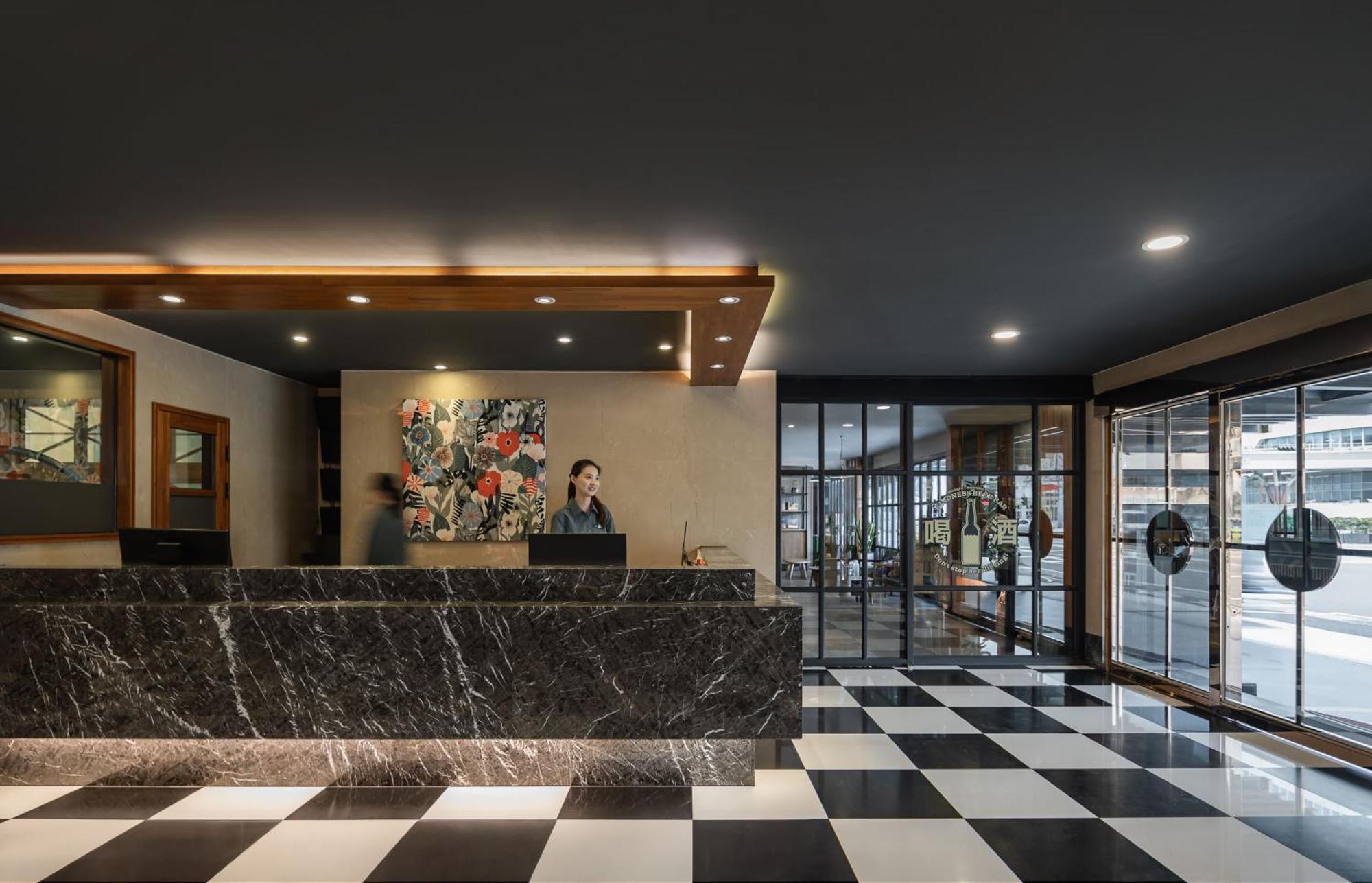Kindness Hotel - Kaohsiung Main Station Ngoại thất bức ảnh