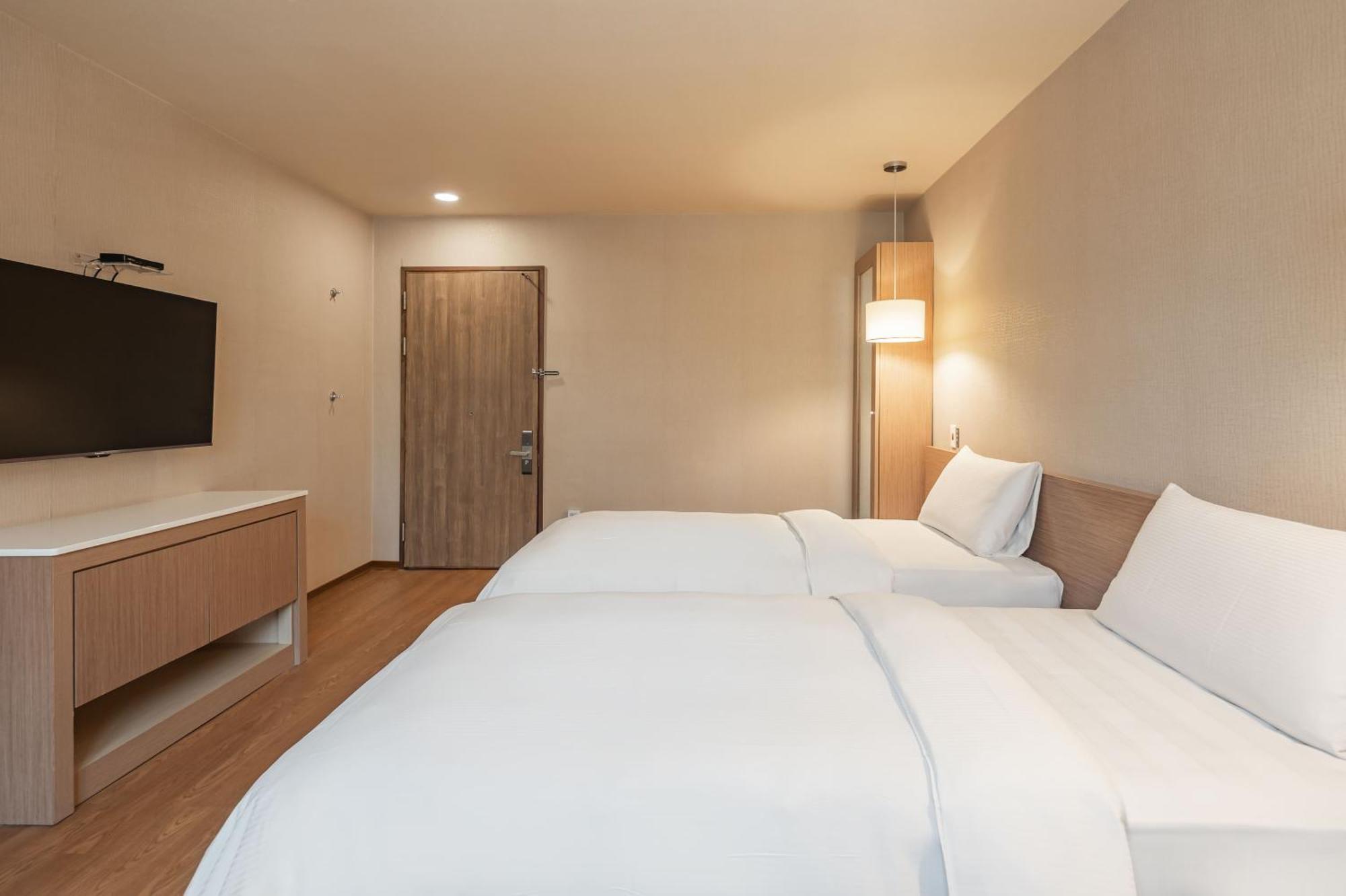 Kindness Hotel - Kaohsiung Main Station Phòng bức ảnh